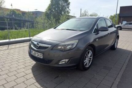 Opel Astra 172.000 km 3.100 &euro; Frickenhausen 72636