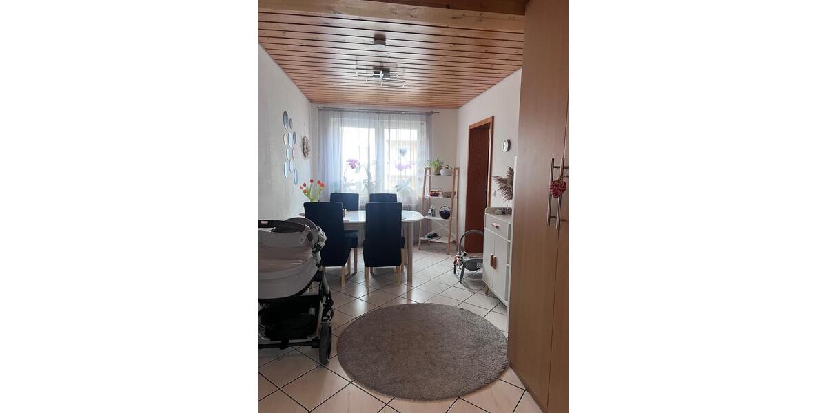 Erdgeschoßwohnung Reutlingen Reutlingen (Kernstadt) - 3.5 Zimmer, 86 m&sup2;, 1.030&euro; | Angebot:25647334