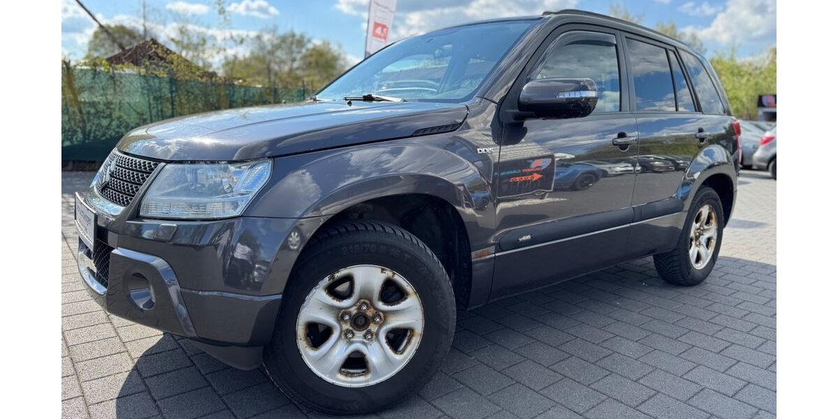 Suzuki Grand Vitara 187.000 km 5.950 &euro; Tübingen 72072