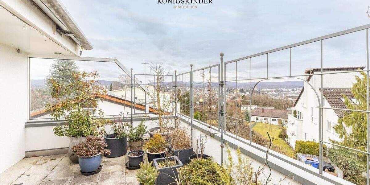 Etagenwohnung Reutlingen Römerschanze - 4 Zimmer, 139 m&sup2;, 579.000&euro; | Angebot:25673308
