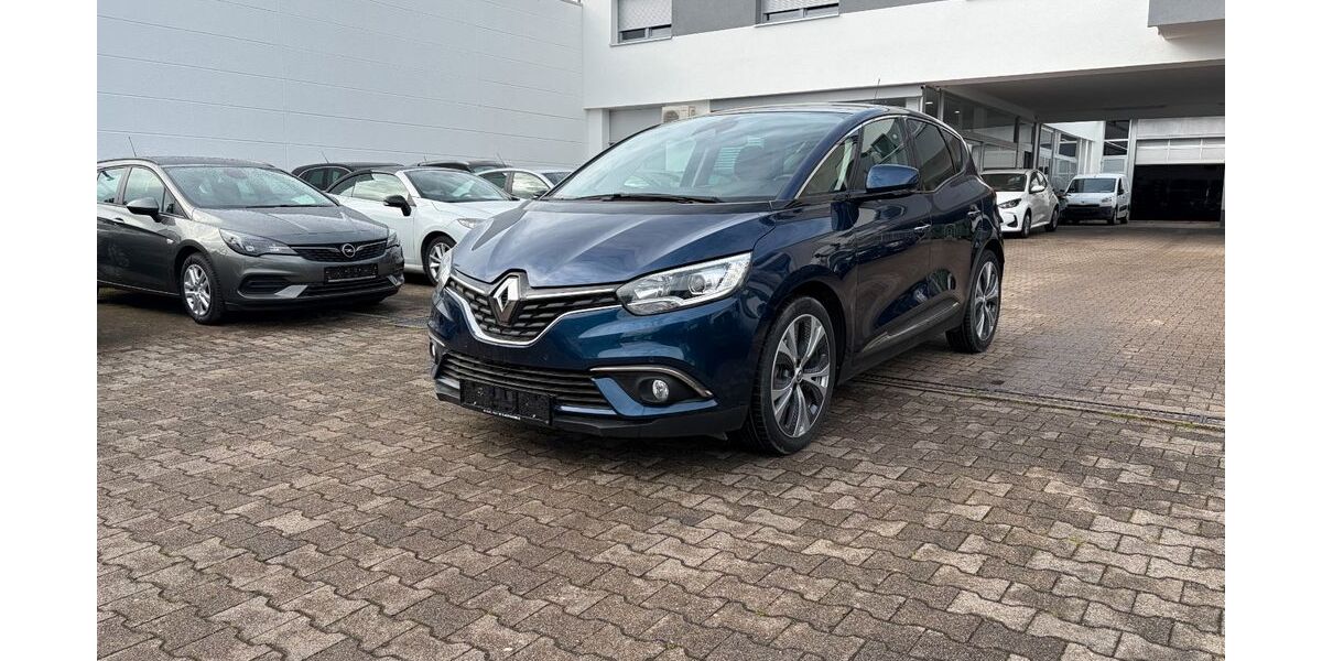 Renault Scenic 113.751 km 8.495 &euro; Stuttgart 70597