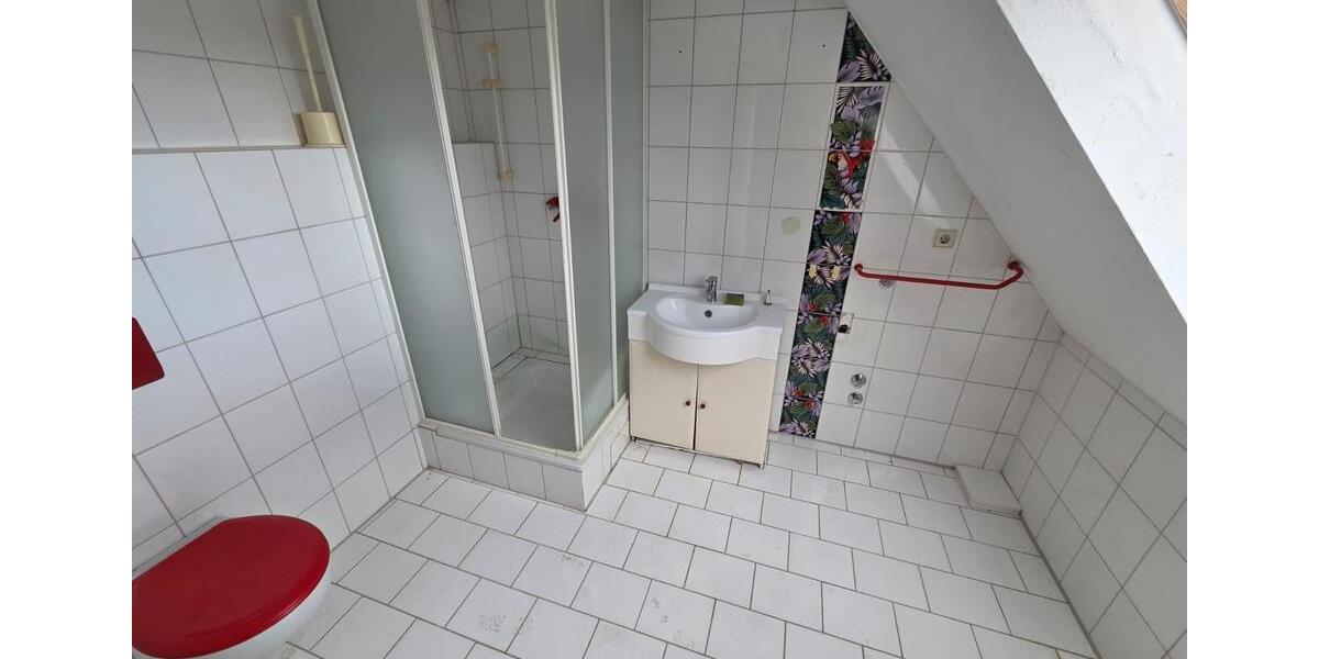 Reihenhaus Deckenpfronn - 7 Zimmer, 210 m&sup2;, 175.000&euro; | Angebot:25650202