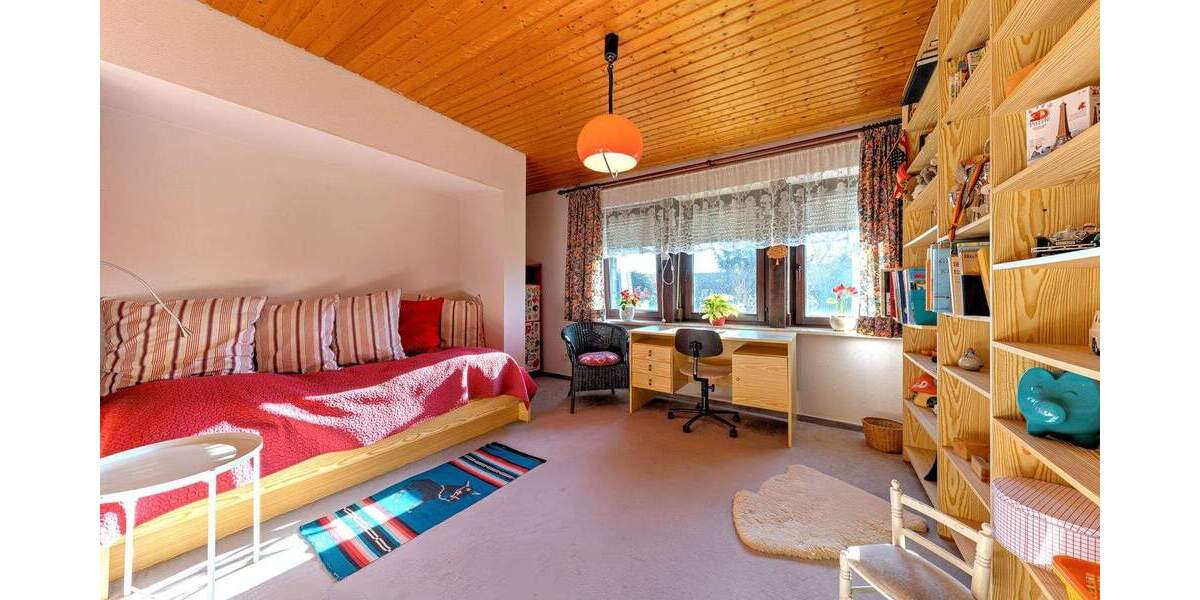 Einfamilienhaus Aidlingen Deufringen - 7 Zimmer, 333 m&sup2;, 925.000&euro; | Angebot:25800930