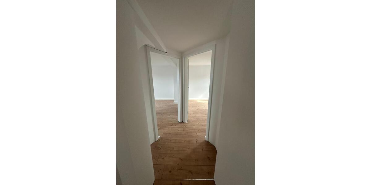 Dachgeschoßwohnung Jettingen - 3 Zimmer, 82 m&sup2;, 1.050&euro; | Angebot:25576415