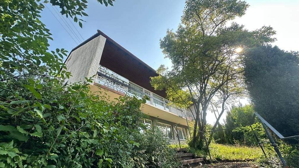 Mehrfamilienhaus, Wohnhaus Ostelsheim - 9 Zimmer, 210 m&sup2;, 649.000&euro; | Angebot:25737007