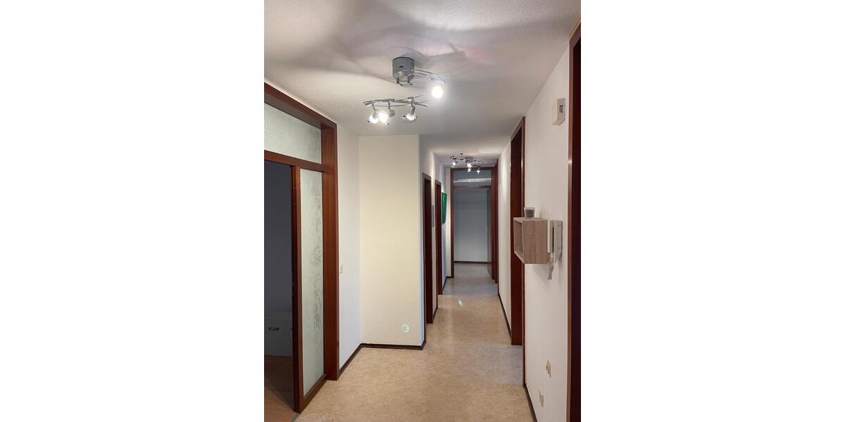 Etagenwohnung Rottenburg am Neckar - 5.5 Zimmer, 107 m&sup2;, 315.000&euro; | Angebot:24217433