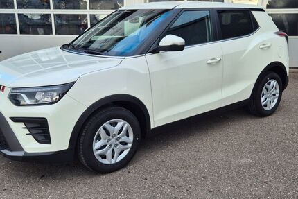 KGM Tivoli 15.000 km 18.590 &euro; Engstingen 72829