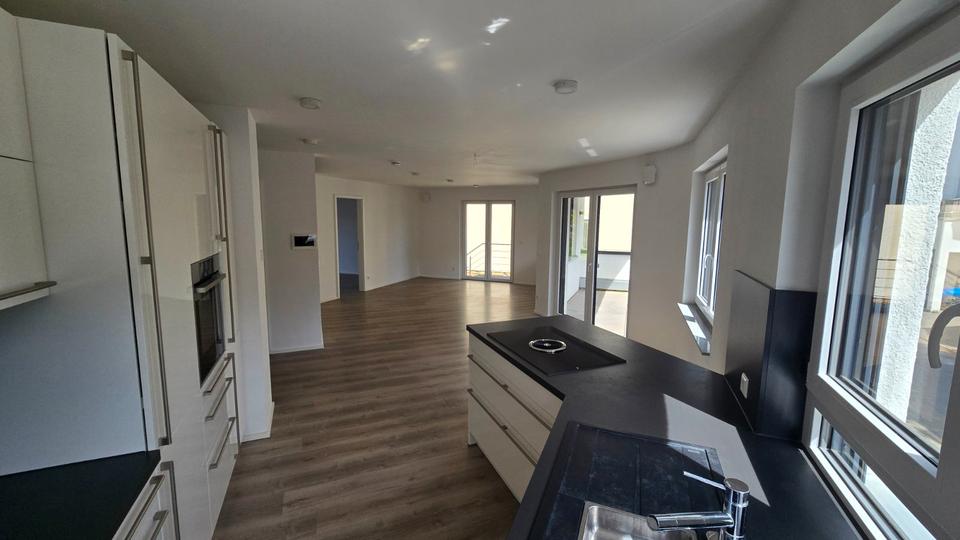 Hochparterre Dettingen an der Erms - 4.5 Zimmer, 110 m&sup2;, 550.000&euro; | Angebot:26941689