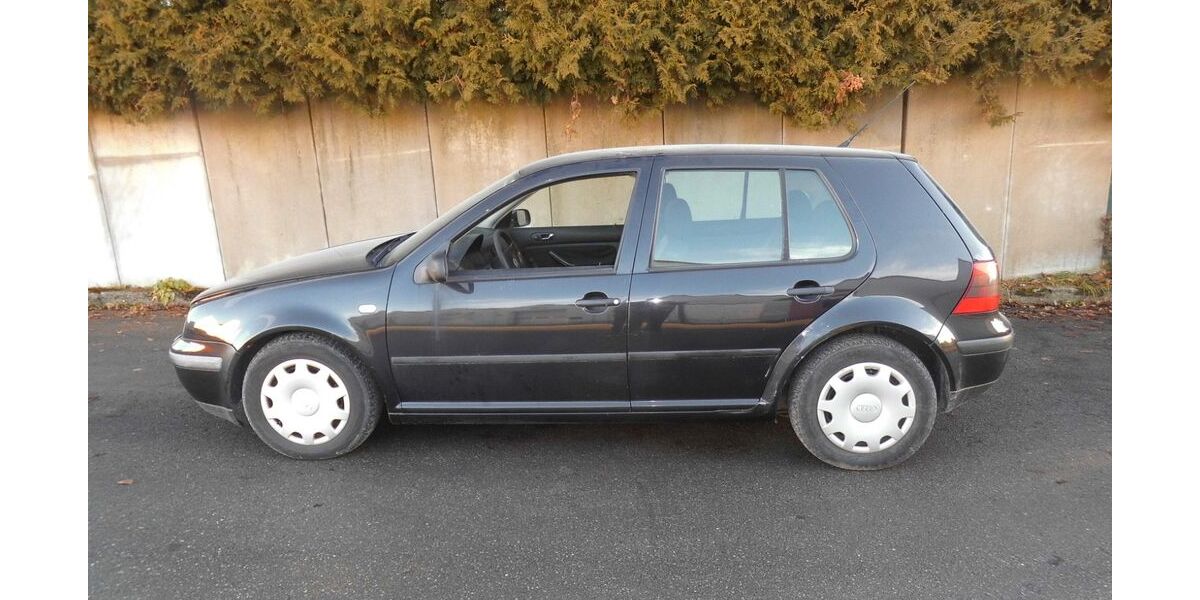 VW Golf 295.430 km 999 &euro; Hechingen 72379