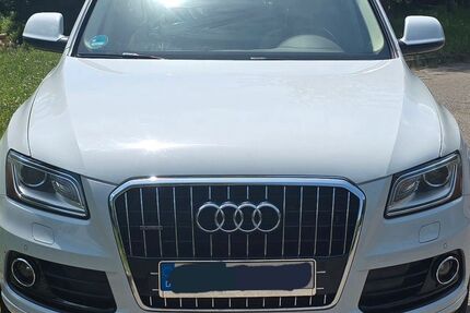 Audi Q5 154.000 km 12.900 &euro; Stuttgart 70195