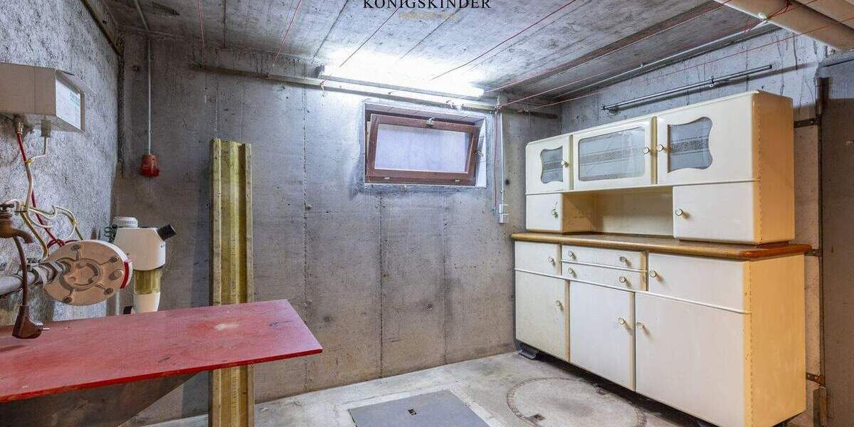 Mehrfamilienhaus, Wohnhaus Erkenbrechtsweiler - 9 Zimmer, 182 m&sup2;, 445.000&euro; | Angebot:25772704