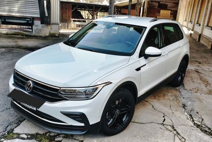 VW Tiguan 82.000 km 22.300 &euro; Wannweil 72827