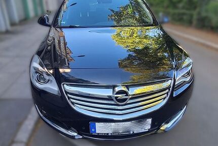 Opel Insignia 95.400 km 9.300 &euro; Stuttgart 70191