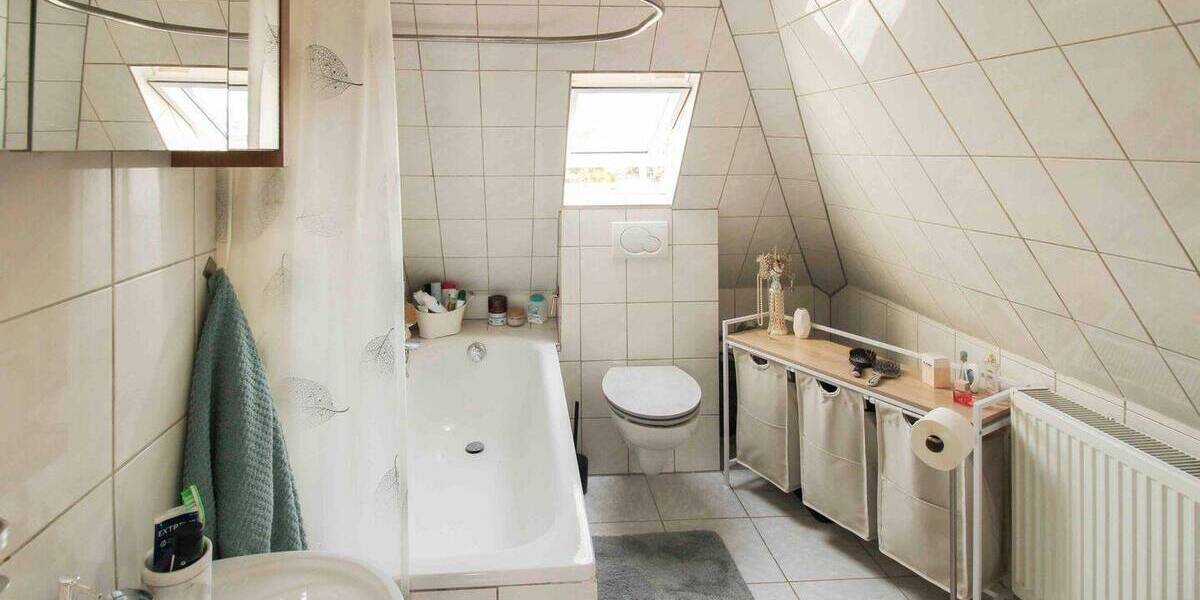Mehrfamilienhaus, Wohnhaus Reutlingen Nordstadt - 7 Zimmer, 192 m&sup2;, 620.000&euro; | Angebot:26584505