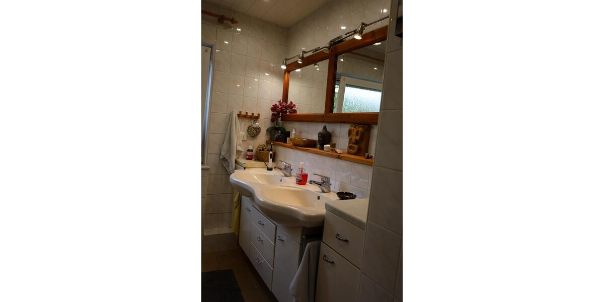 Doppelhaushälfte Nagold - 7 Zimmer, 180 m&sup2;, 529.000&euro; | Angebot:25348044