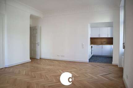 Wohnung Stuttgart Stuttgart-West - 4 Zimmer, 105 m&sup2;, 2.200&euro; | Angebot:25978035