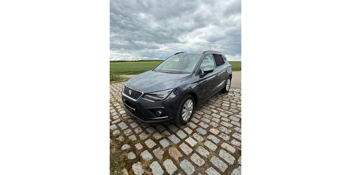 Seat Arona 125.000 km 12.900 &euro; Hildrizhausen 71157