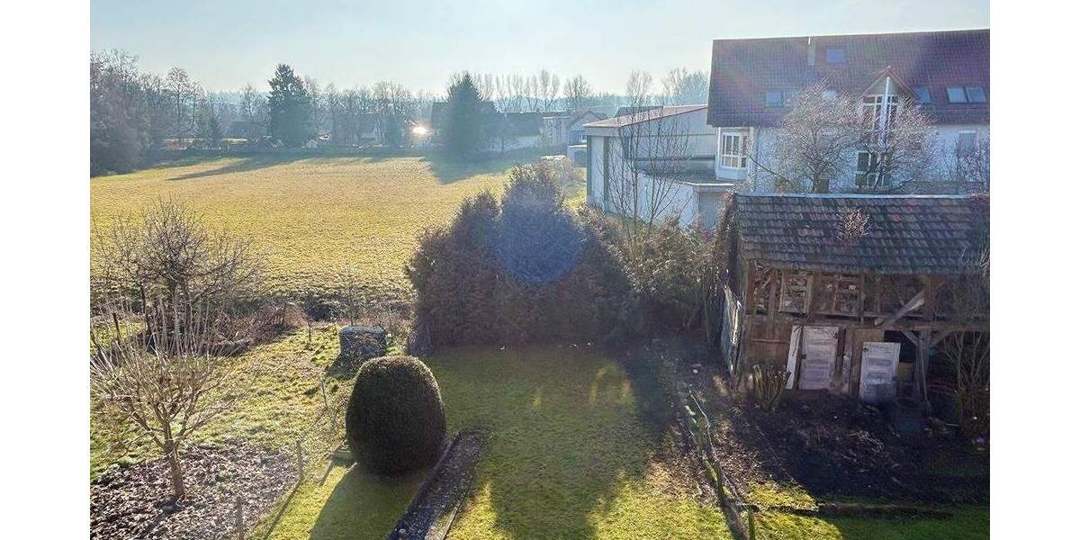 Mehrfamilienhaus, Wohnhaus Ehningen - 7 Zimmer, 217 m&sup2;, 780.000&euro; | Angebot:25735758