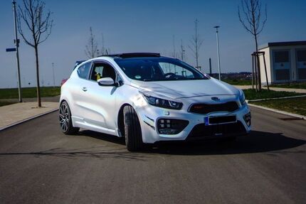 Kia pro ceed / ProCeed 130.000 km 9.899 &euro; Bisingen 72406