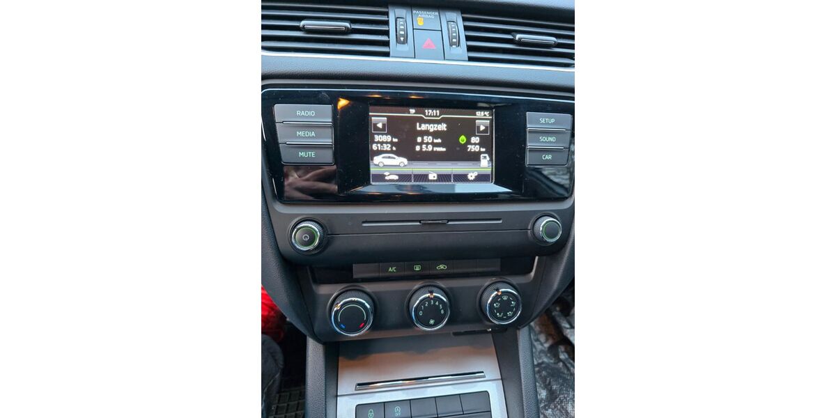 Skoda Octavia 112.000 km 7.950 &euro; Sindelfingen 71065