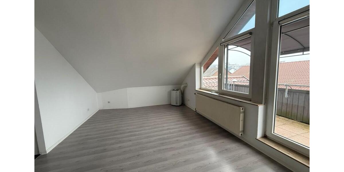 Dachgeschoßwohnung Renningen - 2 Zimmer, 44 m&sup2;, 198.000&euro; | Angebot:25989349