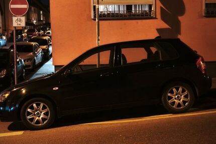 Kia Cerato 182.191 km 3.200 &euro; Stuttgart 70469