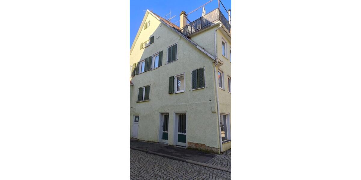 Mehrfamilienhaus, Wohnhaus Reutlingen - 6 Zimmer, 200 m&sup2;, 450.000&euro; | Angebot:25282639