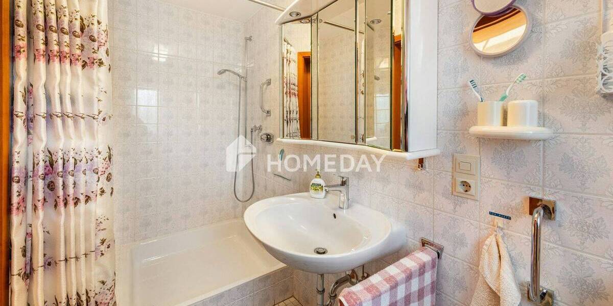 Einfamilienhaus Hechingen - 5 Zimmer, 151 m&sup2;, 425.000&euro; | Angebot:25798400