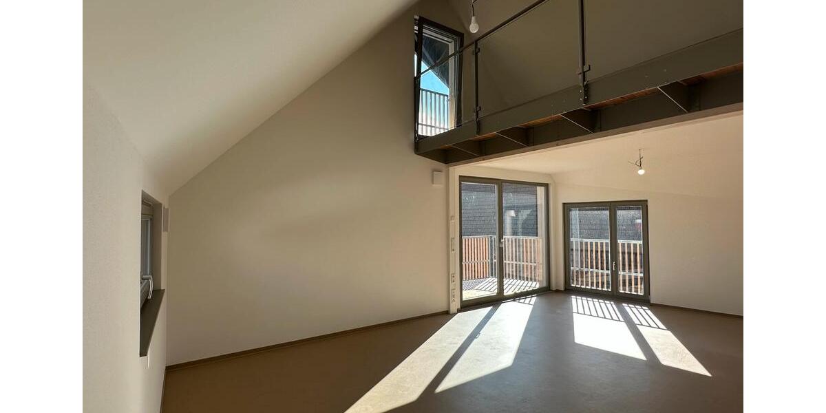 Dachgeschoßwohnung Rottenburg am Neckar - 2.5 Zimmer, 103 m&sup2;, 1.725&euro; | Angebot:25168059