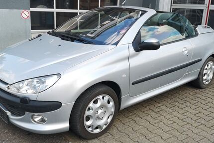 Peugeot 206 185.000 km 950 &euro; Ofterdingen 72131