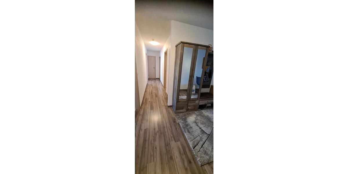 Etagenwohnung Rottenburg am Neckar - 3 Zimmer, 90 m&sup2;, 290.000&euro; | Angebot:26916820
