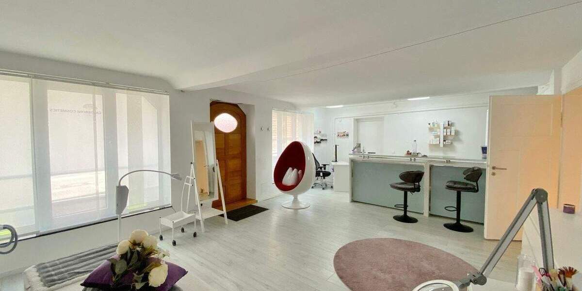 Gewerbeobjekt Stuttgart Süd - 2 Zimmer, 61 m&sup2;, 950&euro; | Angebot:25744679