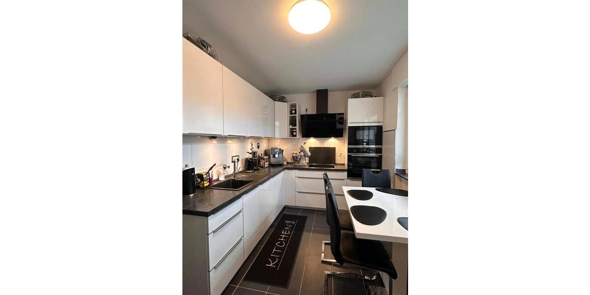 Etagenwohnung Rottenburg am Neckar - 4 Zimmer, 98 m&sup2;, 1.850&euro; | Angebot:25990817