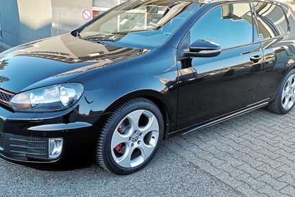 VW Golf 106.000 km 9.900 &euro; Ofterdingen 72131