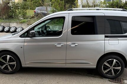 VW Caddy 23.300 km 24.900 &euro; Dettingen Erms 72581