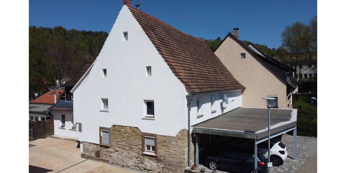 Einfamilienhaus Bad Imnau Bad Imnau - 6 Zimmer, 281 m&sup2;, 385.000&euro; | Angebot:26570278