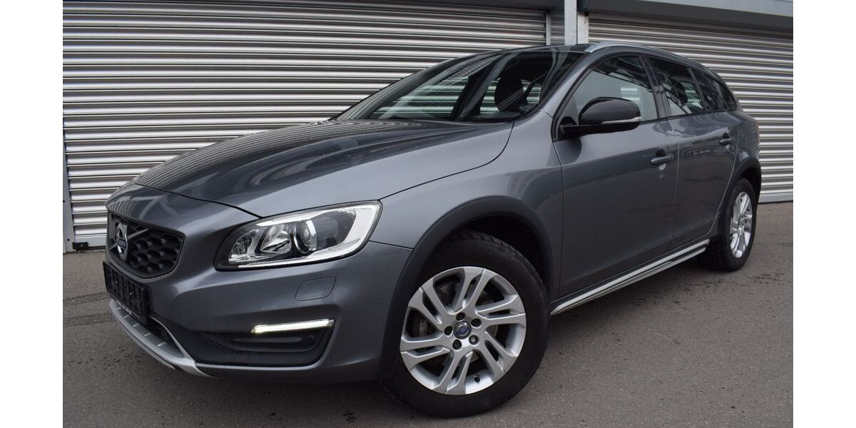 Volvo V60 Cross Country 74.200 km 16.900 &euro; Böblingen 71034