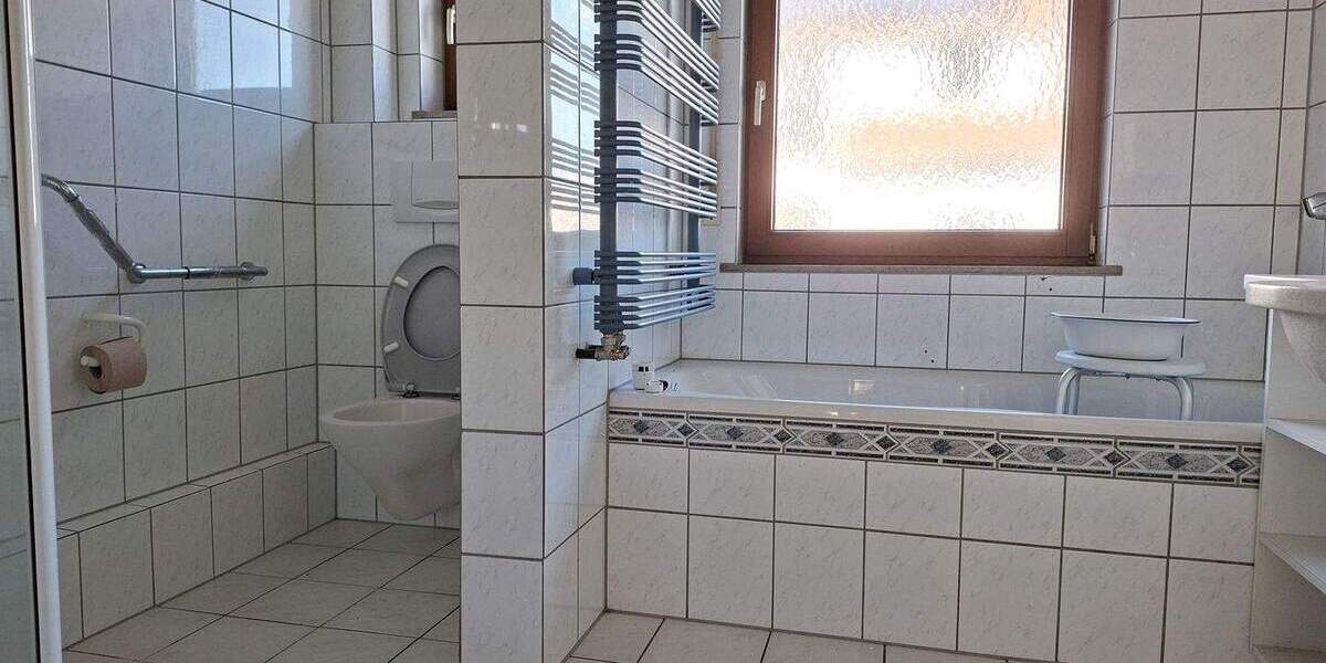 Einfamilienhaus Böblingen Dagersheim - 9 Zimmer, 200 m&sup2;, 730.000&euro; | Angebot:25671732