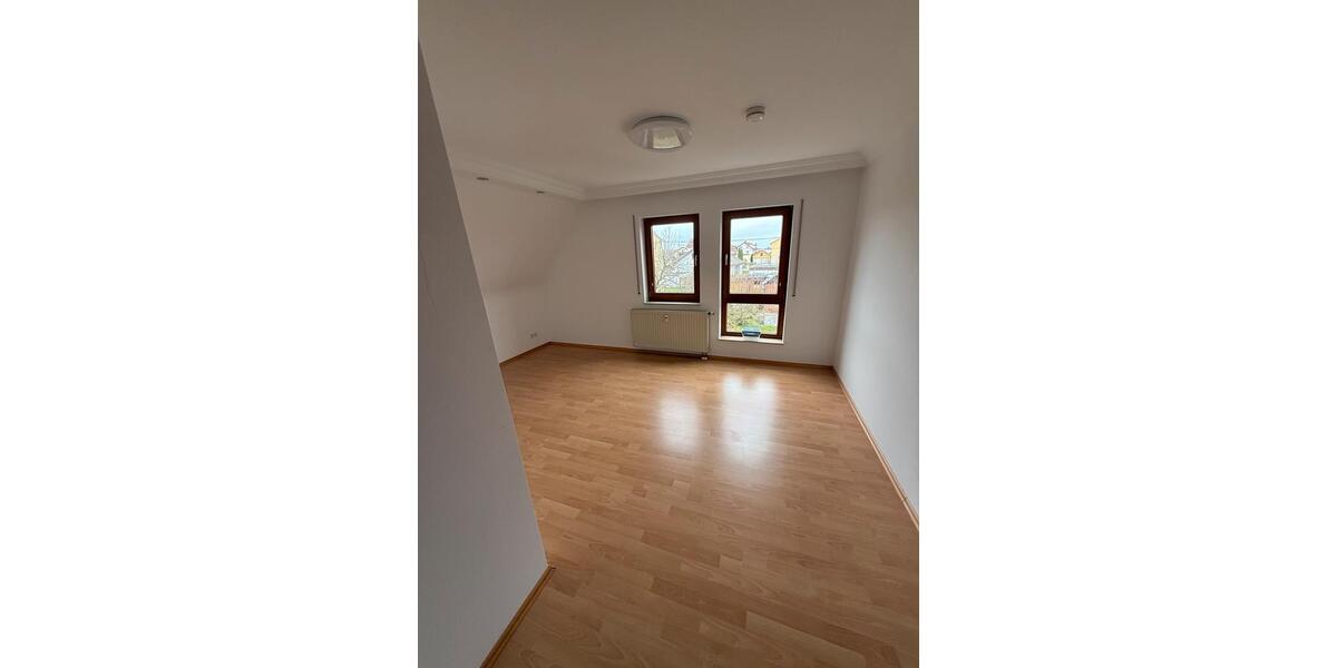 Dachgeschoßwohnung Horb am Neckar - 3.5 Zimmer, 72 m&sup2;, 850&euro; | Angebot:25867105