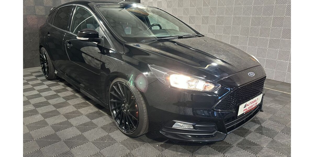 Ford Focus 104.621 km 11.950 &euro; Horb am Neckar 72160