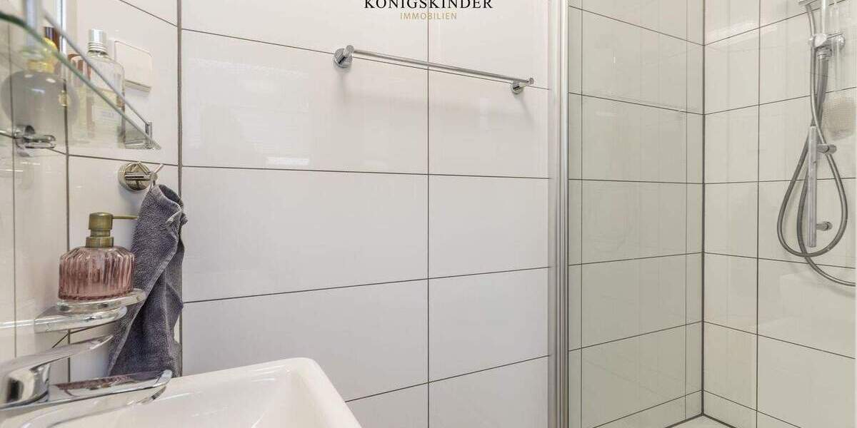 Etagenwohnung Reutlingen Römerschanze - 4 Zimmer, 139 m&sup2;, 579.000&euro; | Angebot:25673308