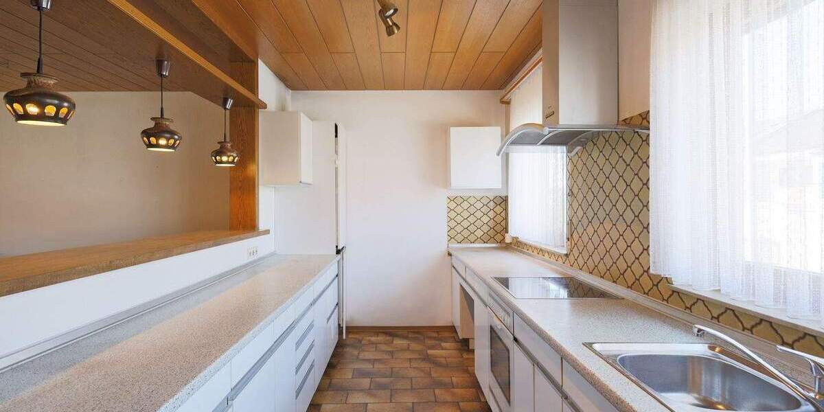 Doppelhaushälfte Nufringen - 7 Zimmer, 252 m&sup2;, 699.000&euro; | Angebot:25878731