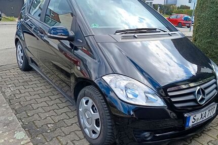 Mercedes-Benz A 180 106.800 km 5.500 &euro; stuttgart 70569