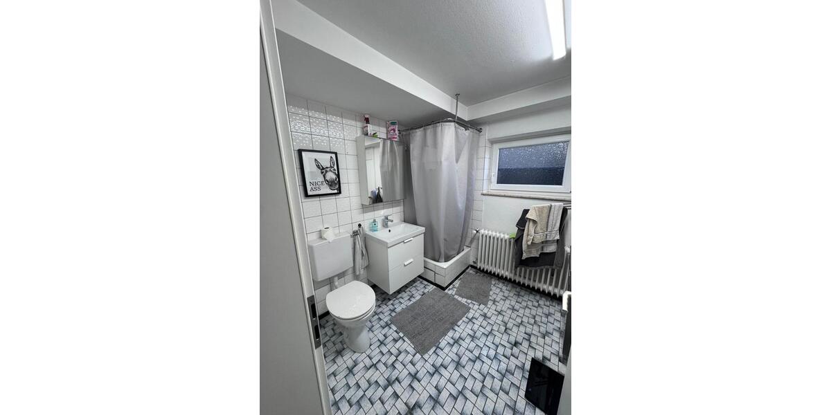 Etagenwohnung Reutlingen Altenburg - 2 Zimmer, 64 m&sup2;, 180.000&euro; | Angebot:25422596