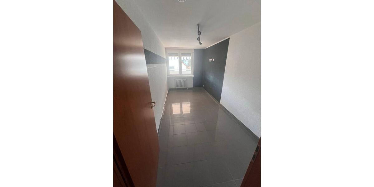 Etagenwohnung Pfullingen - 4 Zimmer, 100 m&sup2;, 329.000&euro; | Angebot:26517363