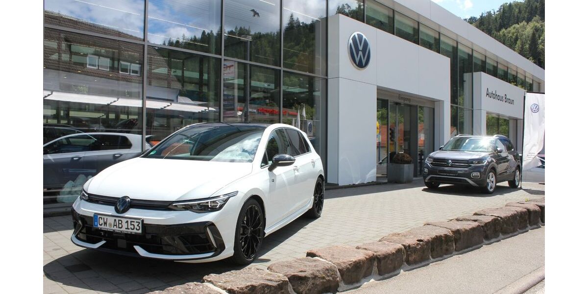 VW Golf 8.990 km 57.390 &euro; Wildberg 72218