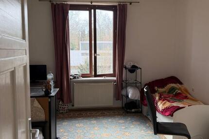 Wohnung Stuttgart Bad Cannstatt - 3 Zimmer, 90 m&sup2;, 1.400&euro; | Angebot:25612094