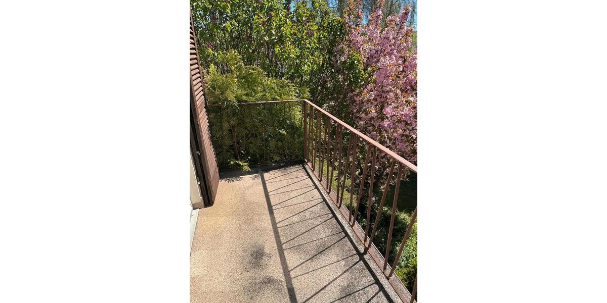Mehrfamilienhaus, Wohnhaus Eningen unter Achalm - 7 Zimmer, 139 m&sup2;, 569.000&euro; | Angebot:27150819