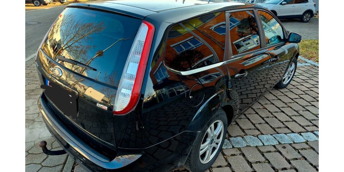 Ford Focus 247.355 km 2.000 &euro; Filderstadt 70794