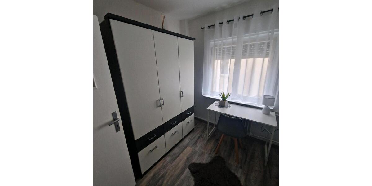 Etagenwohnung Tübingen - 1 Zimmer, 10 m&sup2;, 40&euro; | Angebot:26462083
